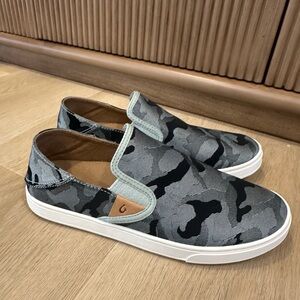 Olukai Pehuea Pai Camo
Loafer Womens Camouflage  size 9